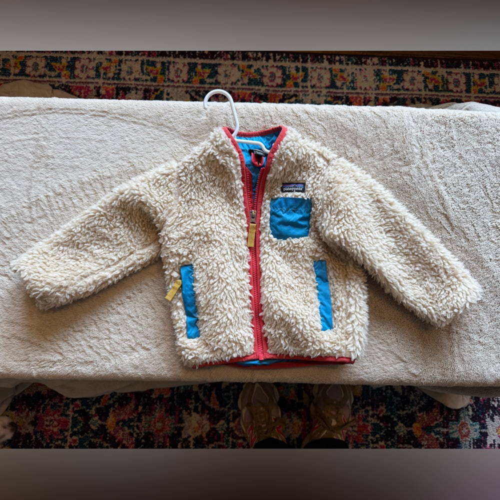 Patagonia Kids Cream Sherpa Jacket with Blue Accents